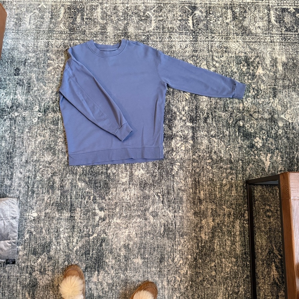 lululemon athletica Perfectly Oversized Crew Sweatshirt - Picture 3 of 12